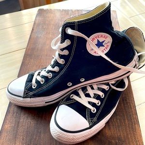 Black high top converse size 9